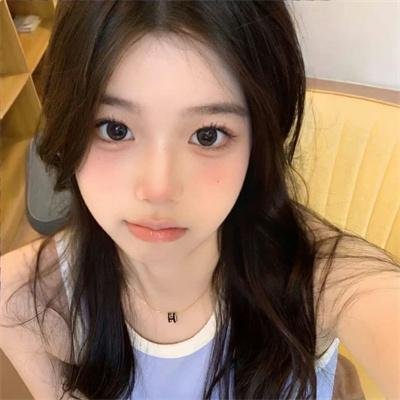 赛马女孩